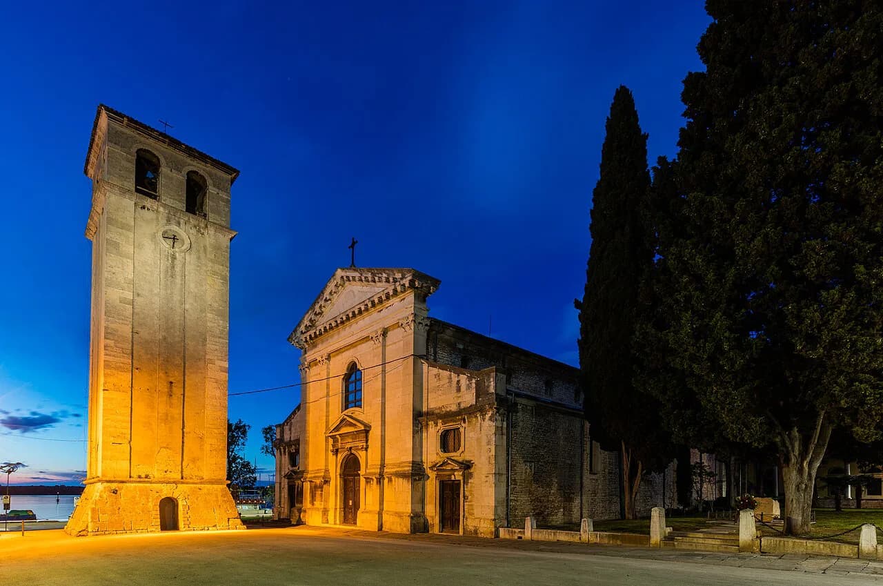 Pula Cathedral: What to See Inside and How Long It Takes
