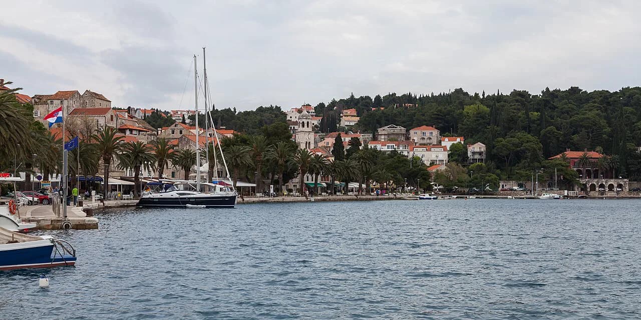 Cavtat: A Guide to the Old Town, Sights and Peninsula Walk