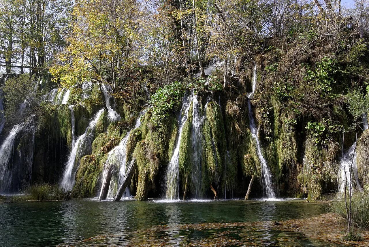 Croatia Travel Guide: Coast, Islands, Ferries and Costs