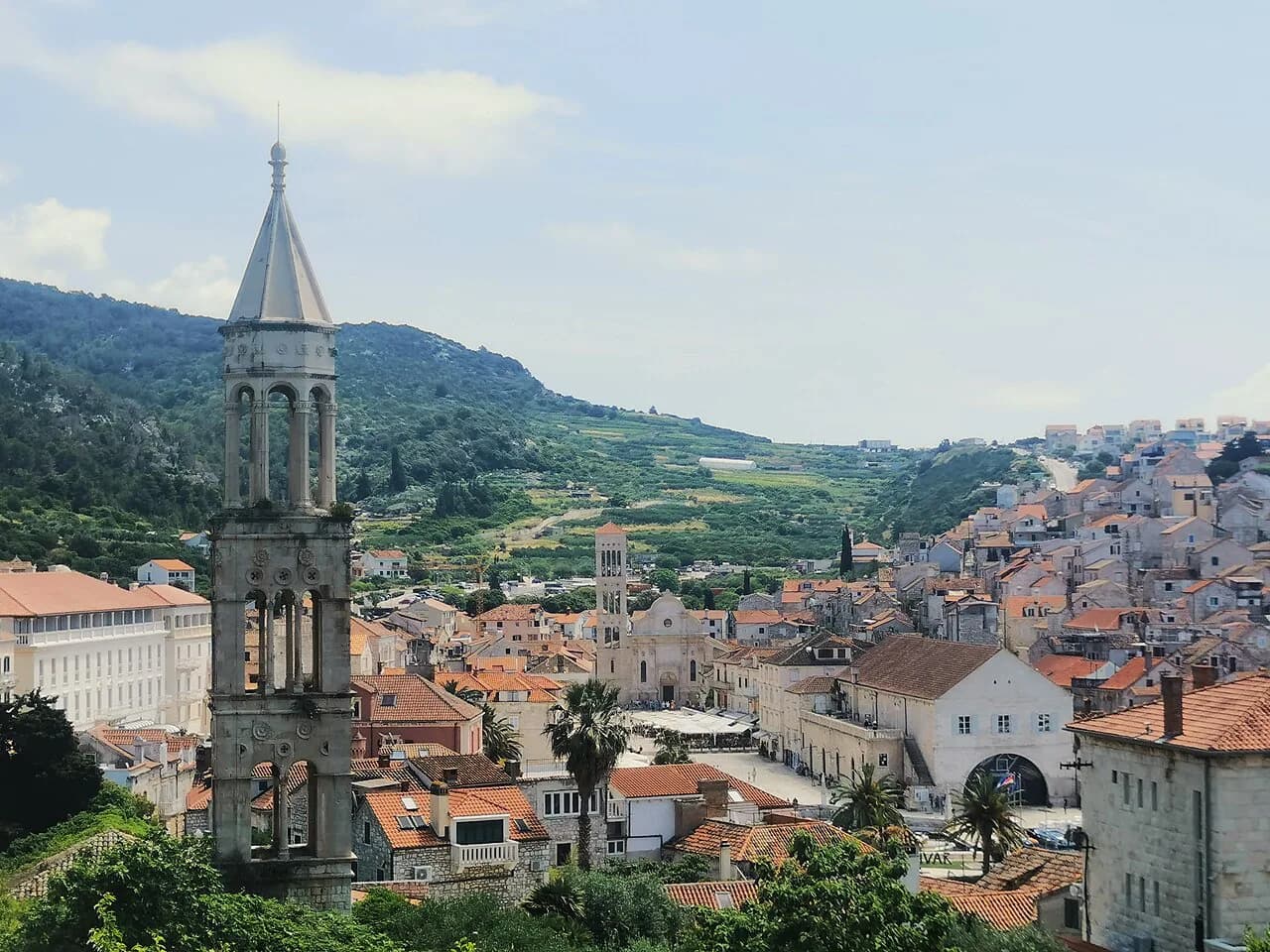 Hvar Boat Tours: Which Trip to Book and What to Compare