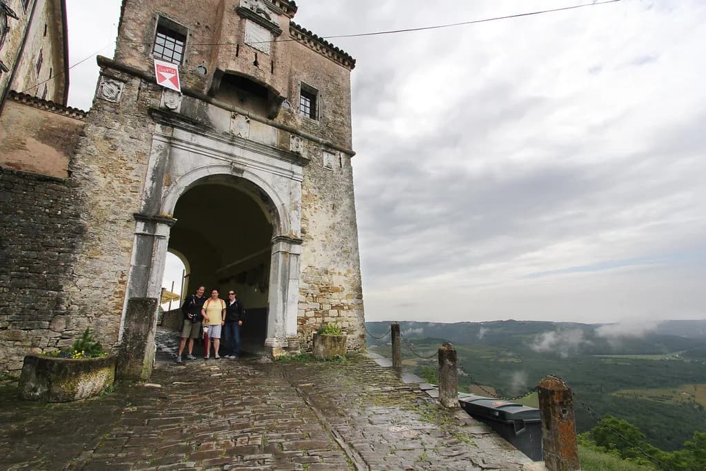 Istria Travel Guide: Where to Stay and How Long