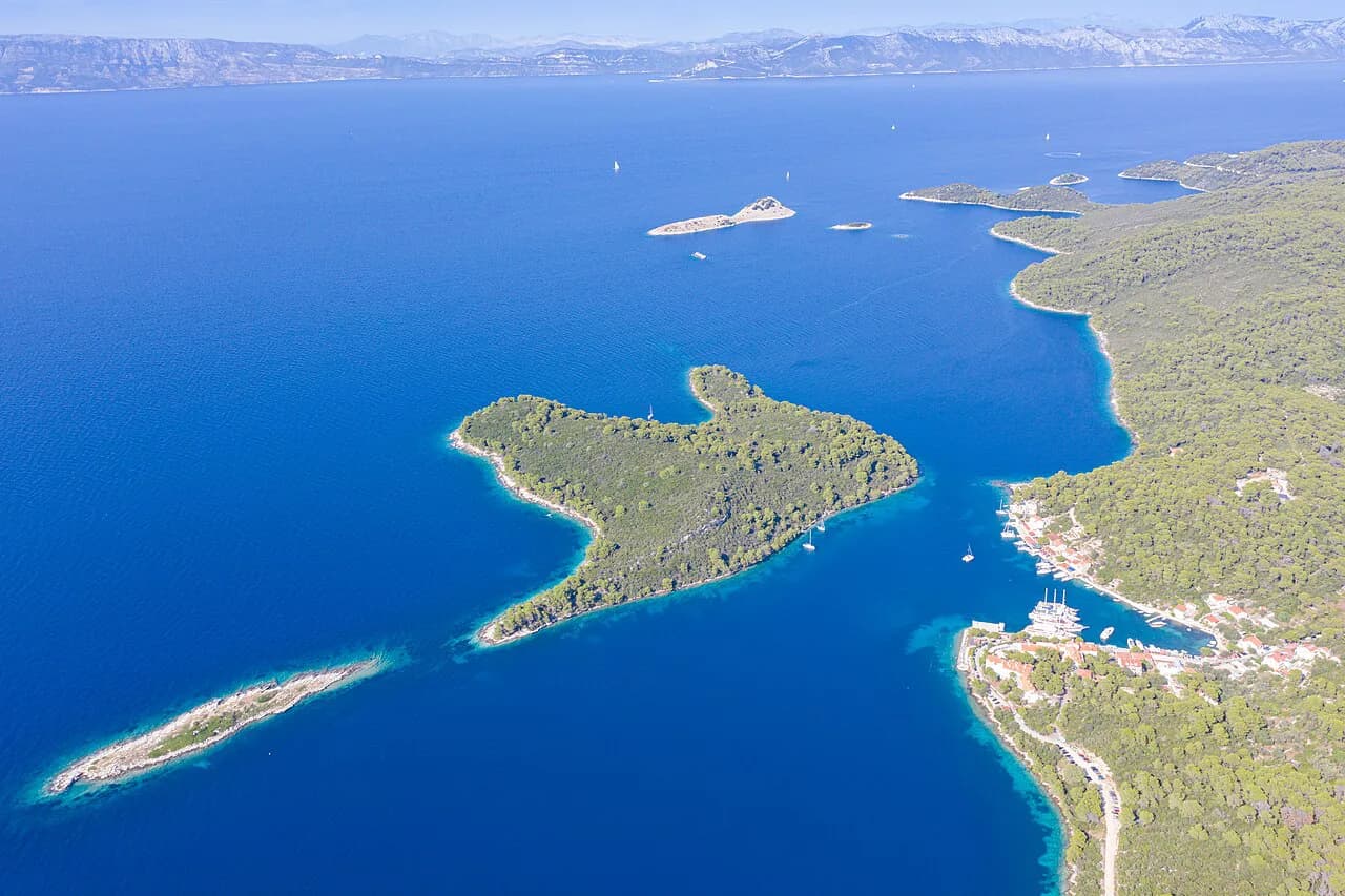 Pomena, Mljet: Croatia Village & Park Entrance Guide