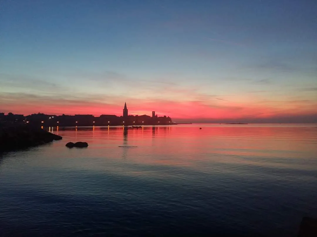 Poreč Sunset: Where to Watch It and When the Sun Goes Down