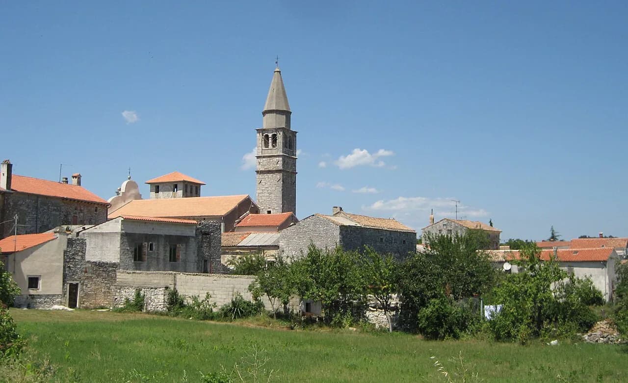 Svetvinčenat, Istria: Renaissance Square & Castle Guide